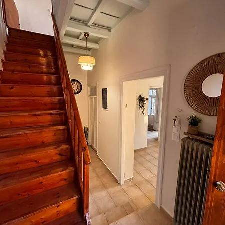 Yellowstone Chania *