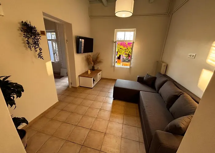 Yellowstone Chania *