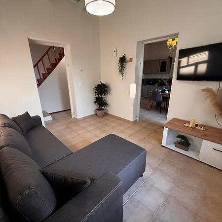 펜션 Yellowstone Chania *